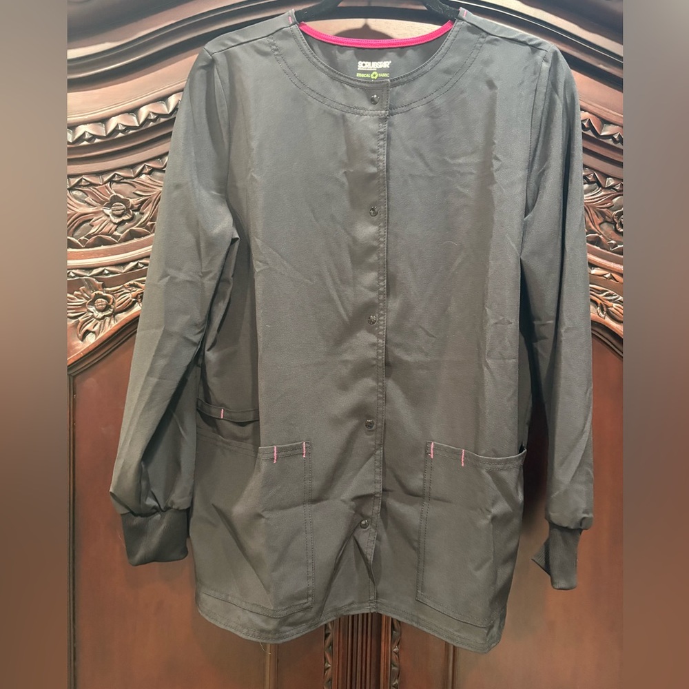 Scrub jacket